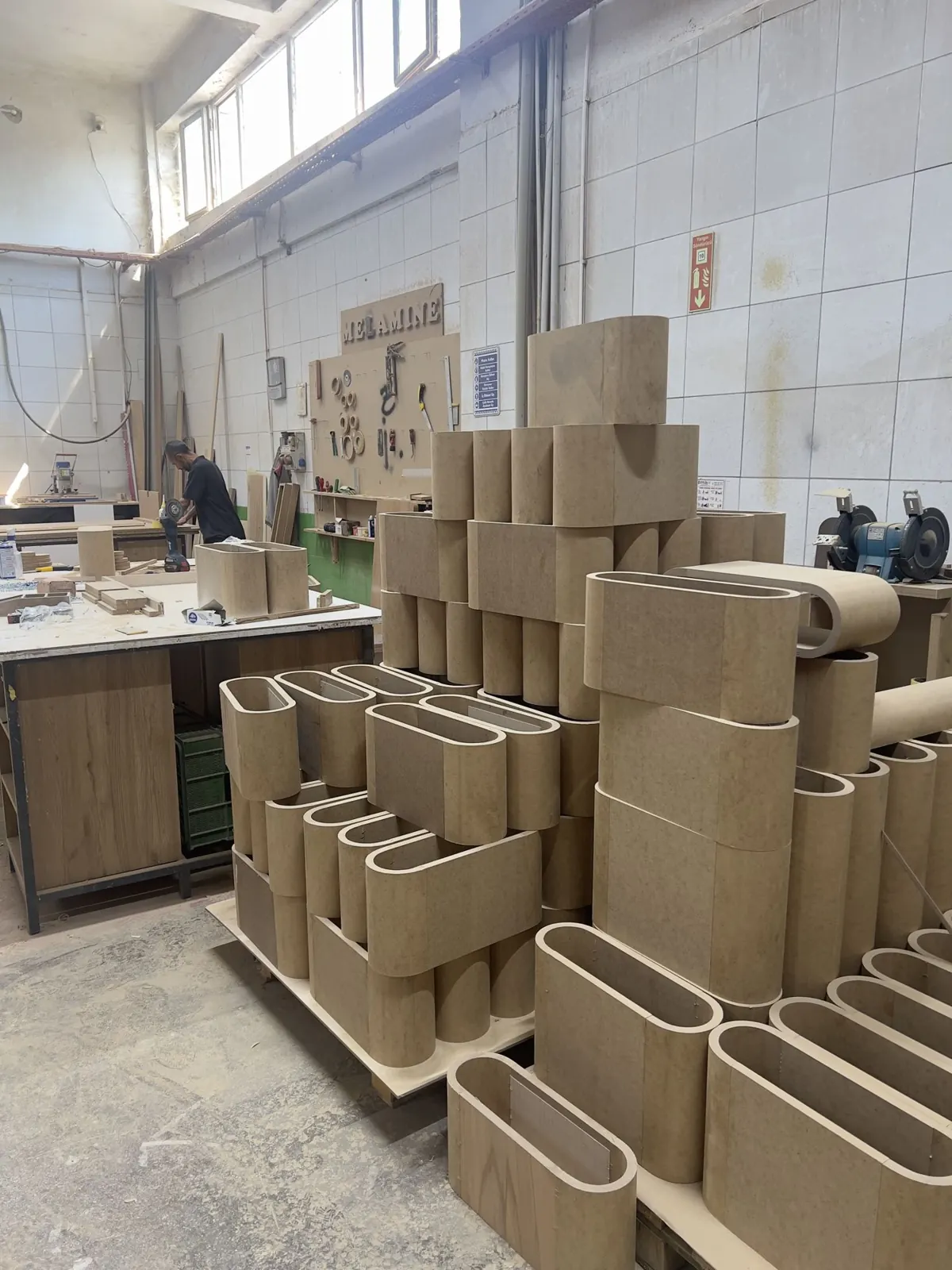 Curved carcass blanks made in batch on the factory floor